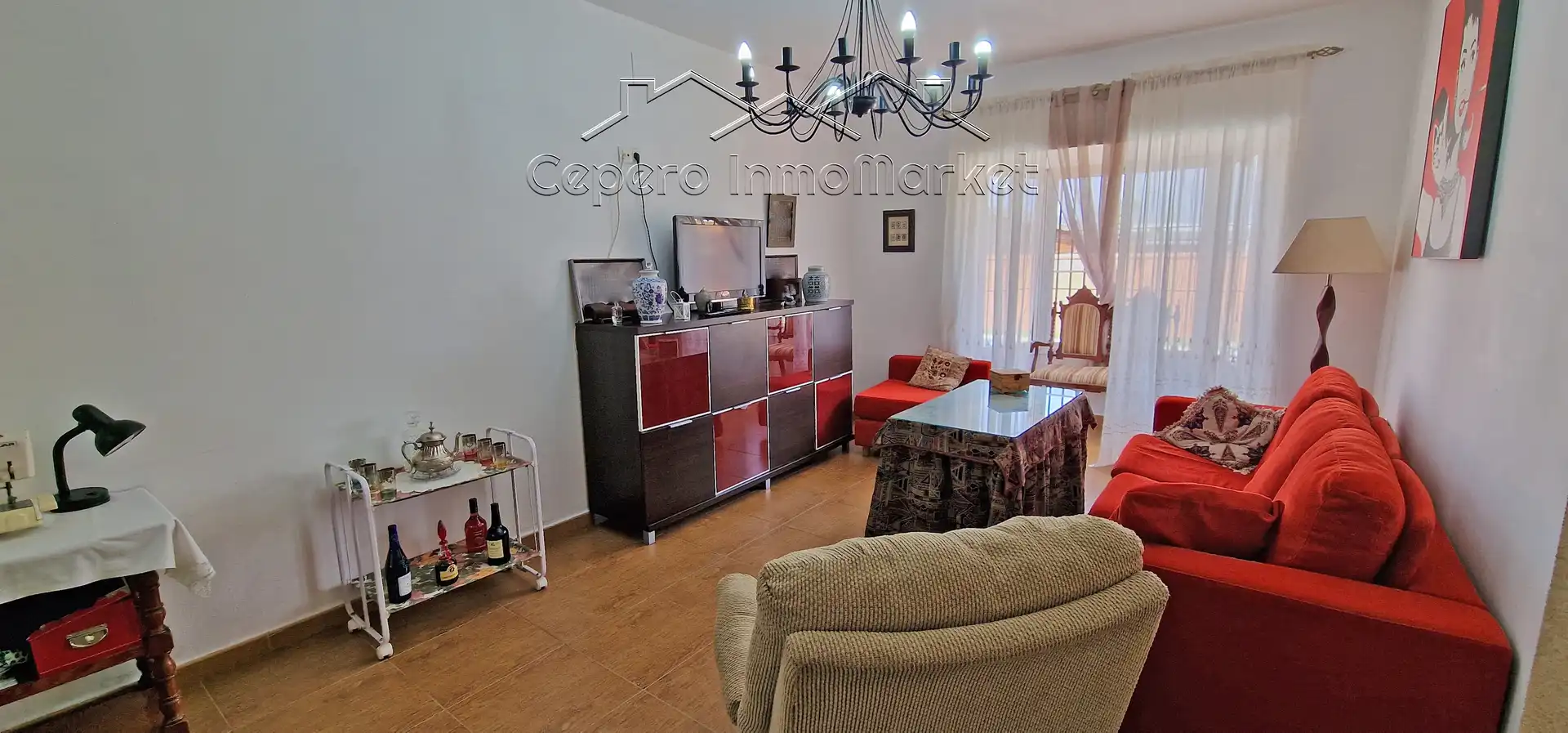 Sala d'estar de Casa o xalet en venda en El Puerto de Santa María amb Aire condicionat, Jardí privat i Piscina
