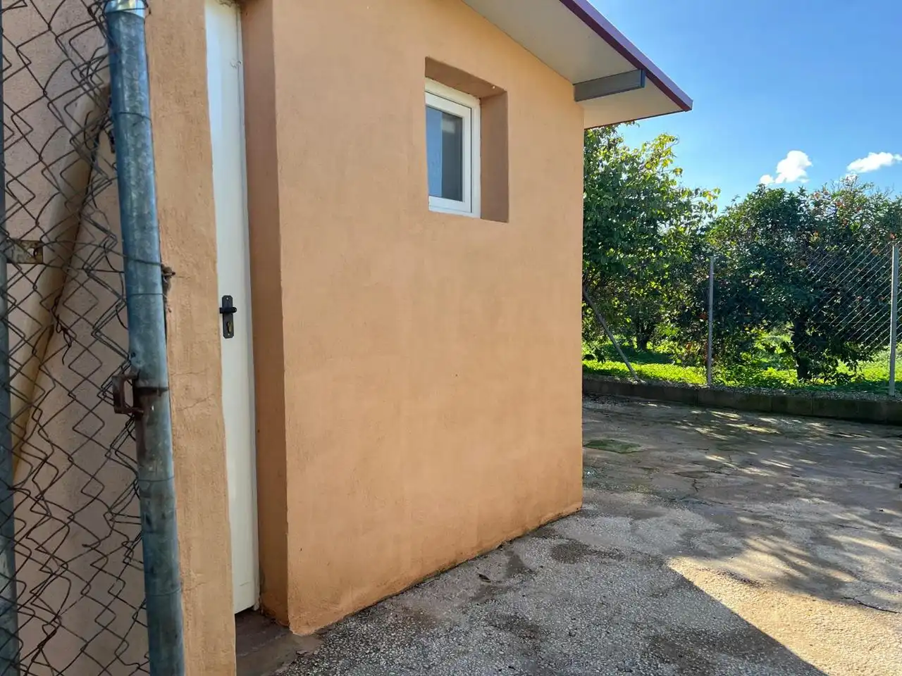Vista exterior de Finca rústica en venda en Alhaurín de la Torre amb Terrassa, Traster i Alarma