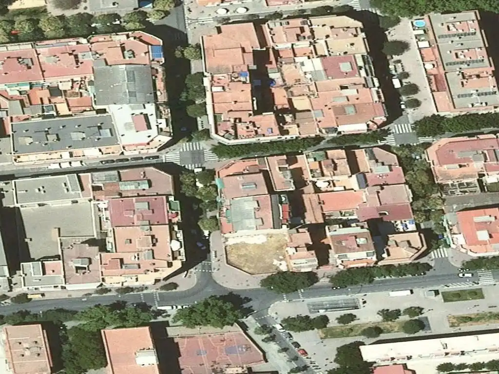 Piso en venta en calle Estadella,nº75