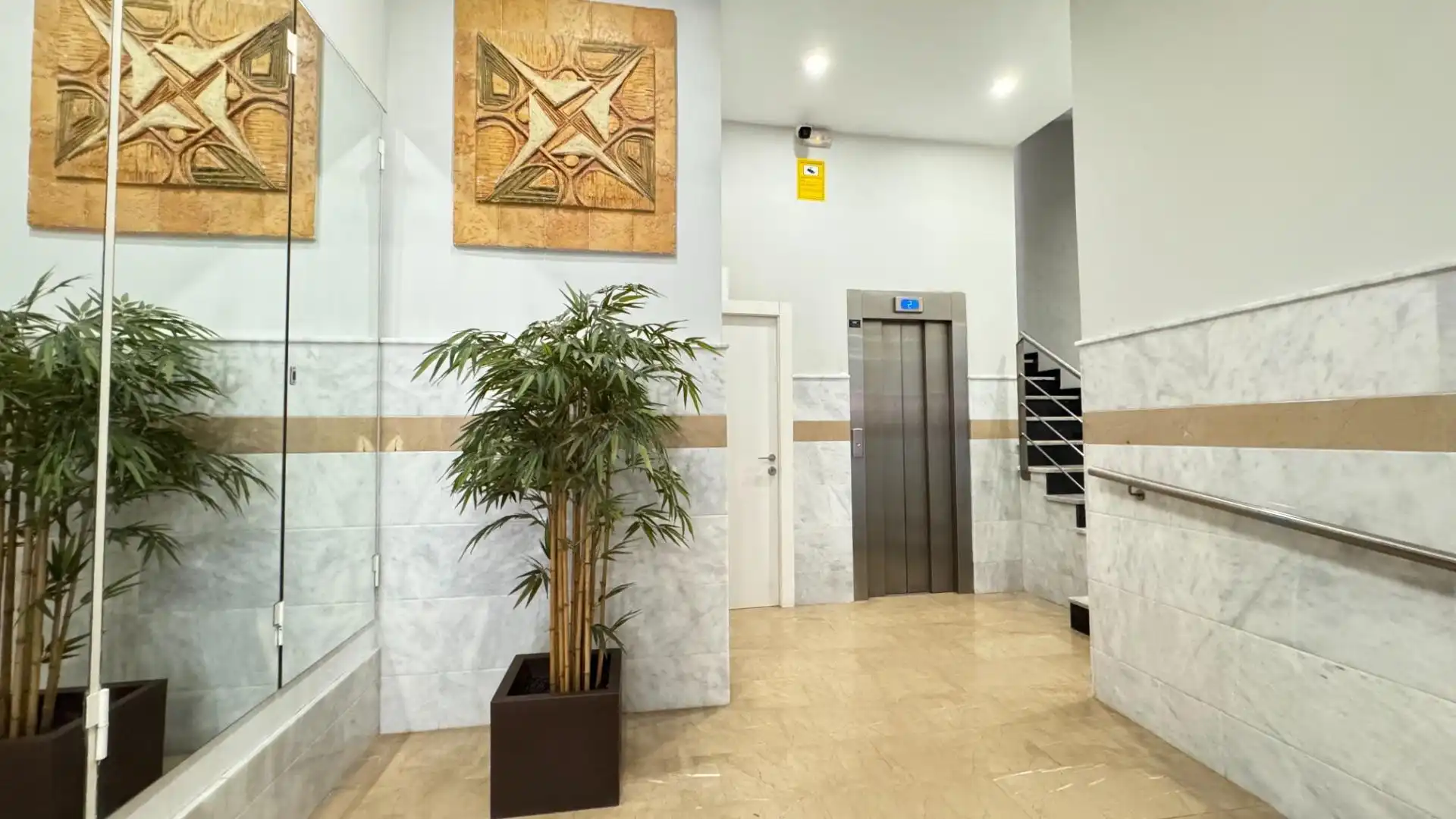 Piso para compartir en Alicante / Alacant con Terraza, Amueblado y Alarma