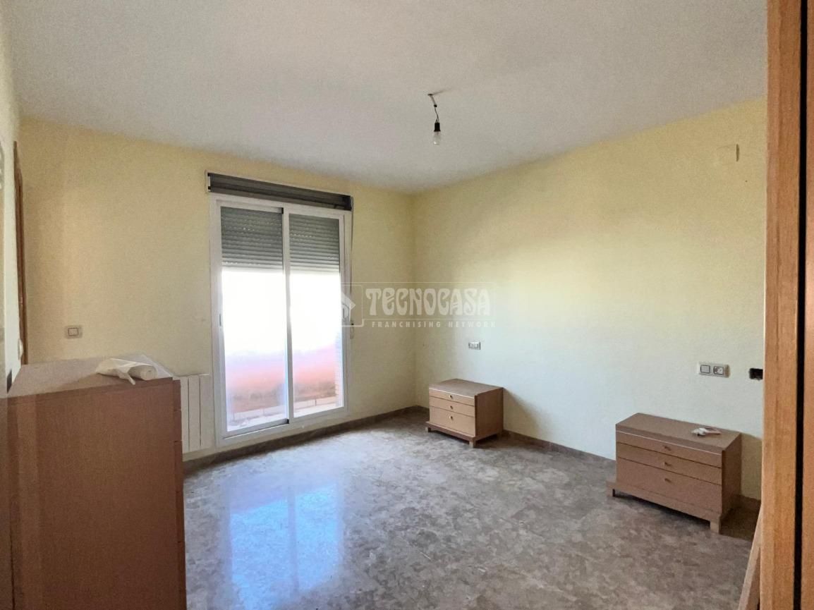 Casa adosada en venta en La Zubia Ciudad