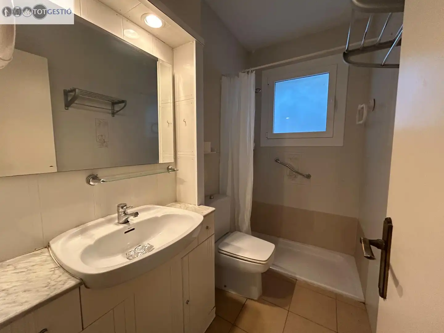 Badezimmer von Wohnung zum Verkauf in Castell d'Aro, Platja d'Aro i s'Agaró mit Terrasse