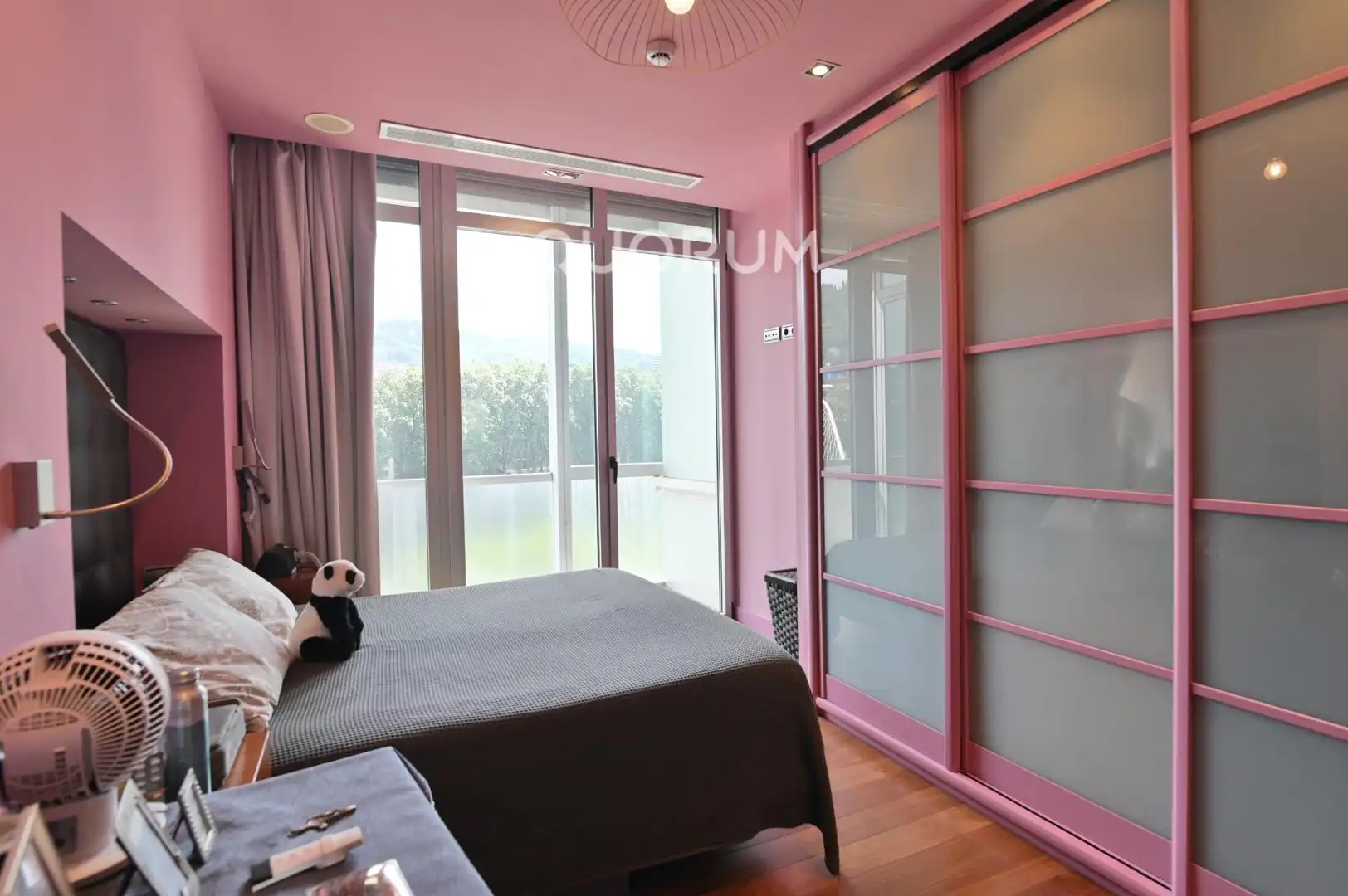 Schlafzimmer von Wohnung zum Verkauf in Bilbao  mit Klimaanlage, Heizung und Terrasse