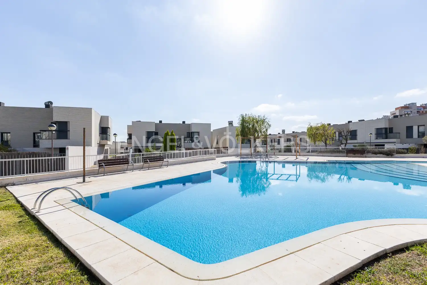 Piscina de Casa o xalet en venda en Paterna amb Aire condicionat, Calefacció i Jardí privat