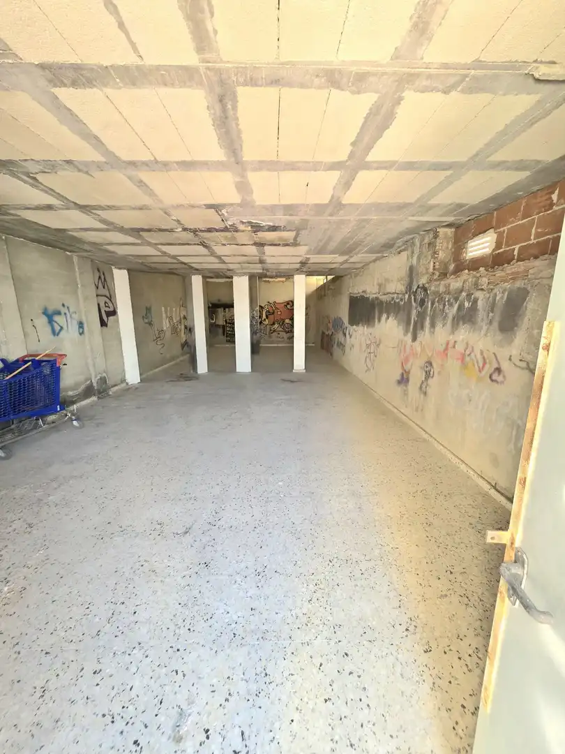 Local comercial en venda a La Mata