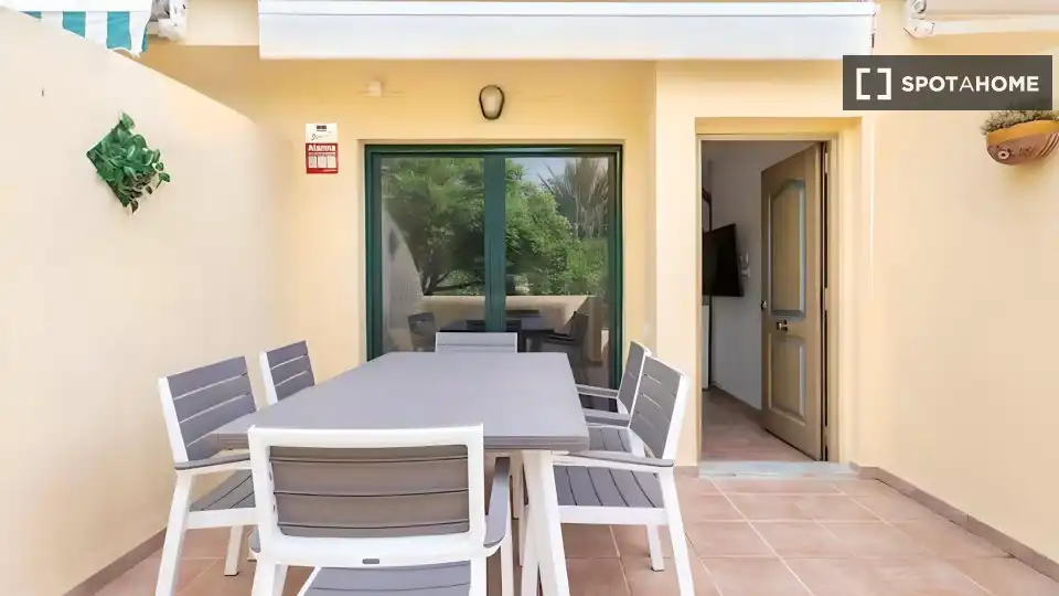 Habitació a Montañar - El Arenal