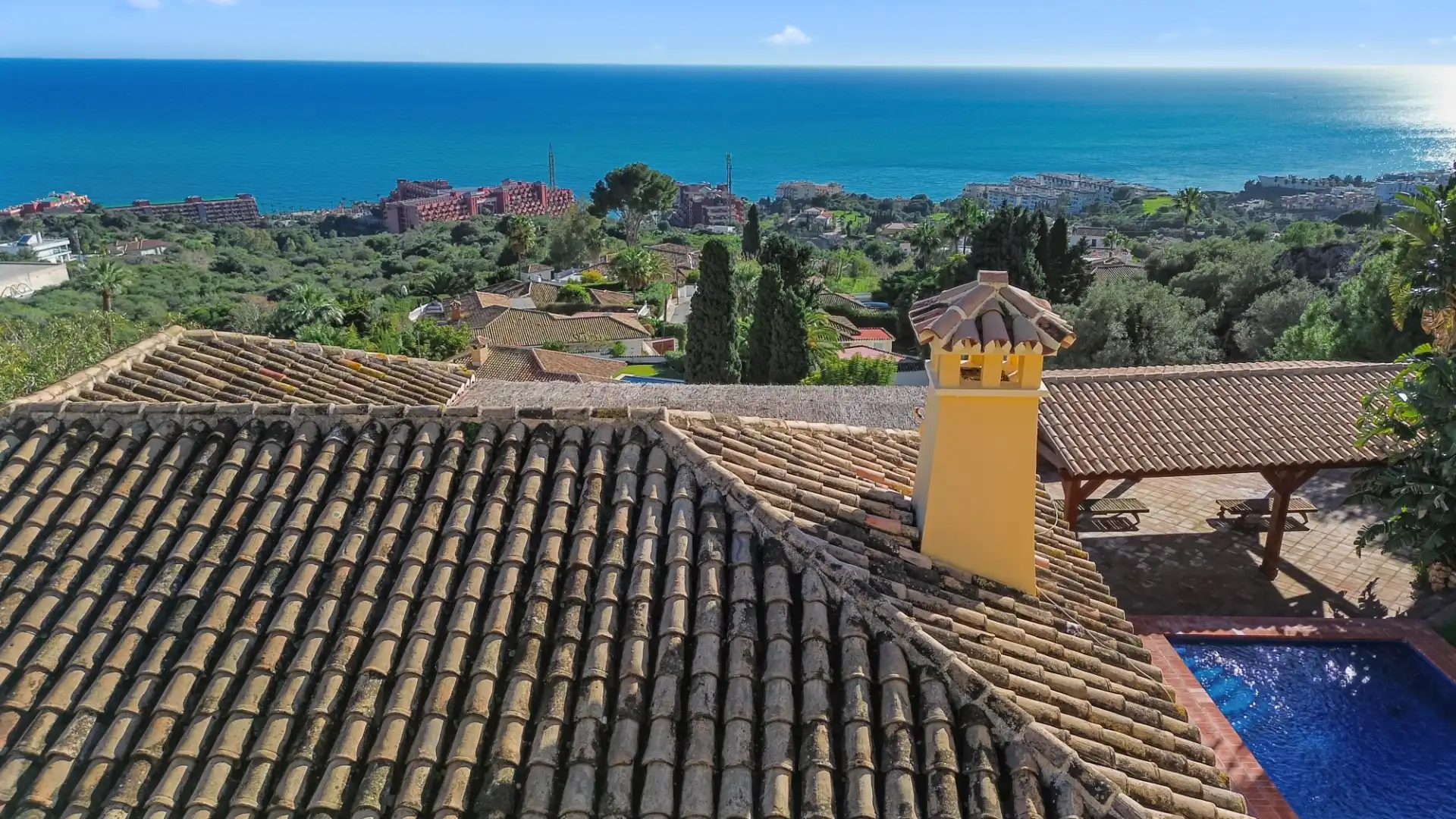 Exterior view of Houses for sale in Benalmádena  with Air Conditioner, Heating and Private garden