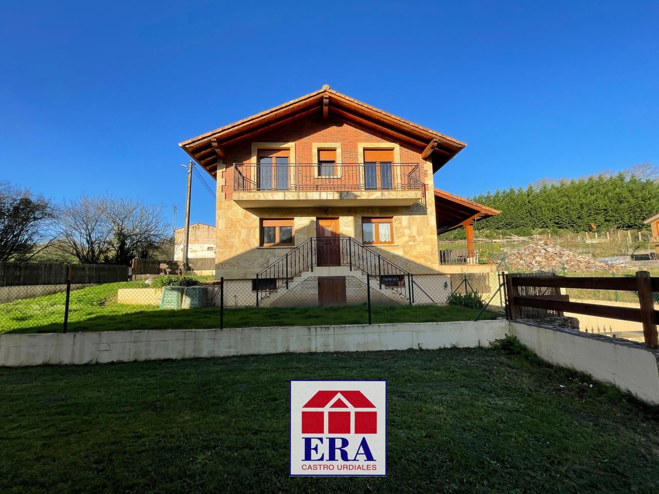 Exterior view of House or chalet for sale in Rasines  with Heating, Private garden and Terrace