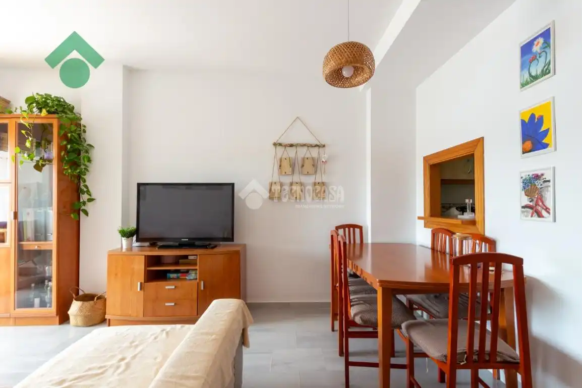 Sala d'estar de Dúplex en venda en Almuñécar amb Aire condicionat i Terrassa