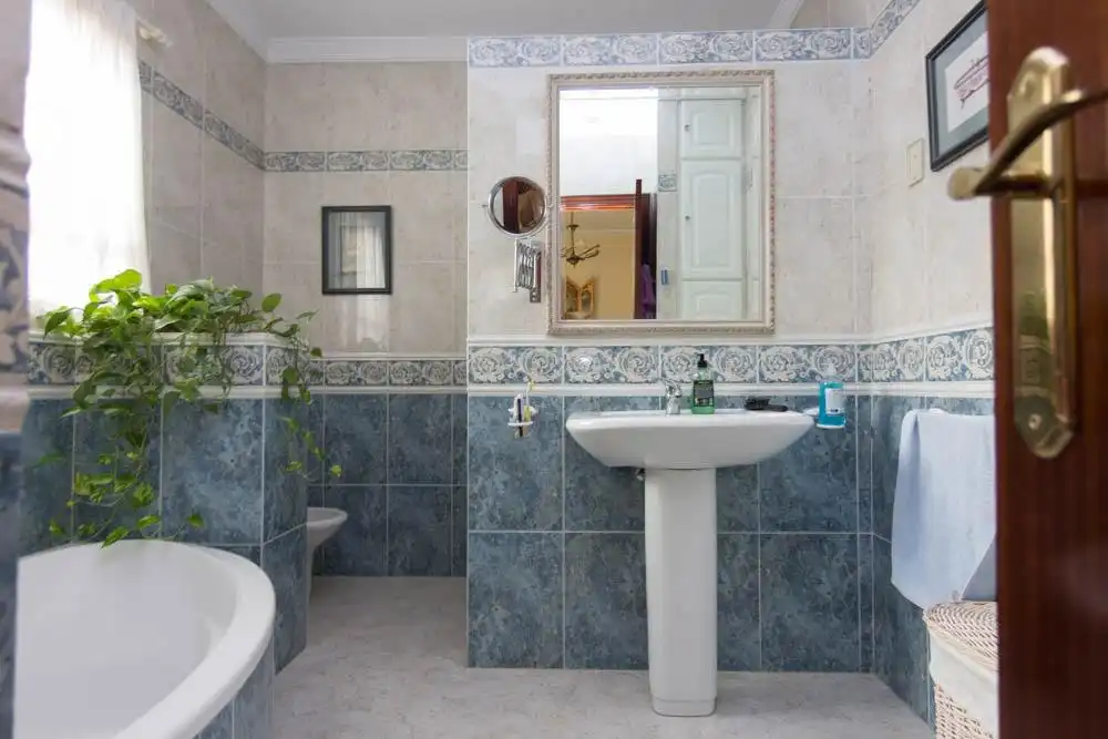 Bathroom of Houses for sale in El Puerto de Santa María  with Private garden, Terrace and Storage room