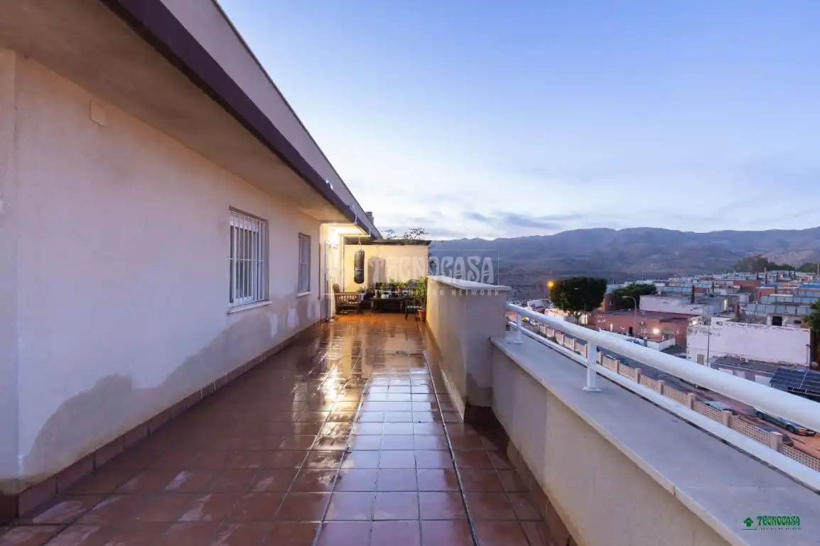 Terraza de Piso en venta en Almería con Aire acondicionado