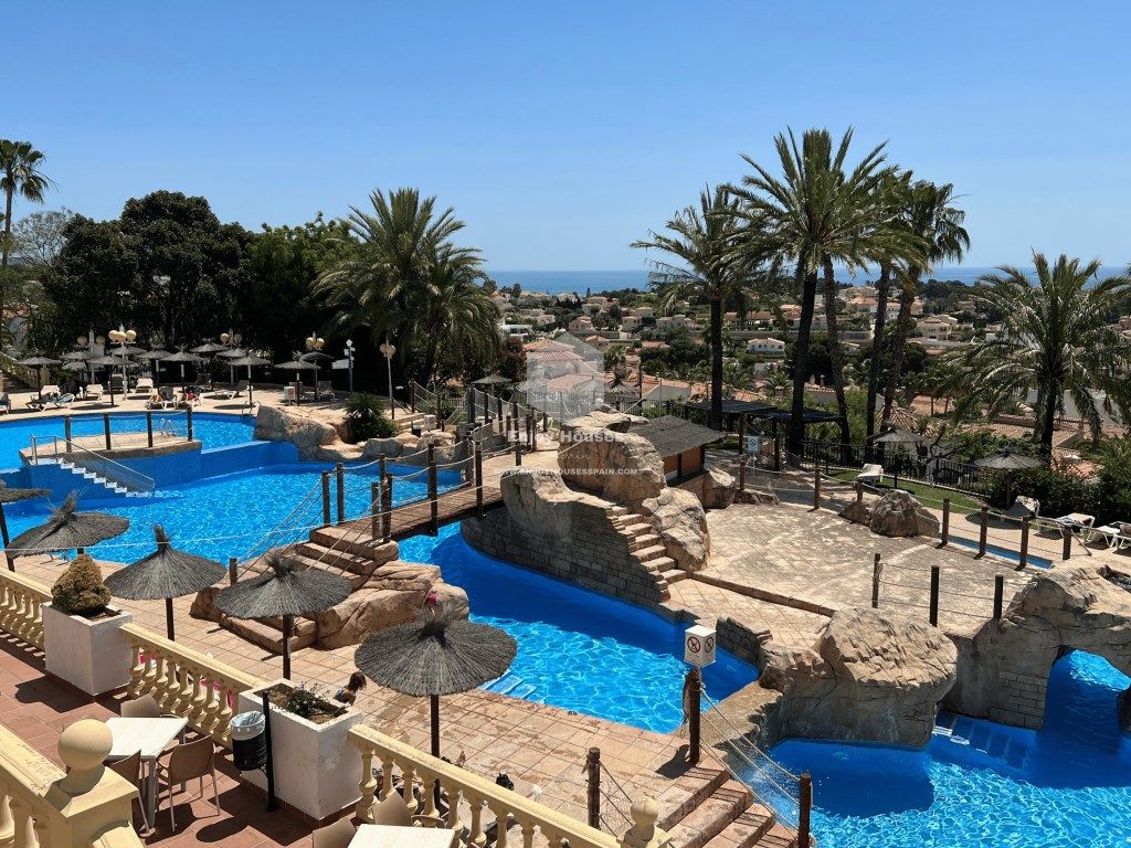 Piscina de Apartamento en venta en Calpe / Calp