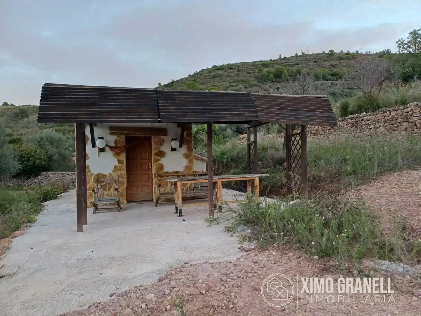 Vista exterior de Casa o chalet en venta en Chóvar con Calefacción y Amueblado
