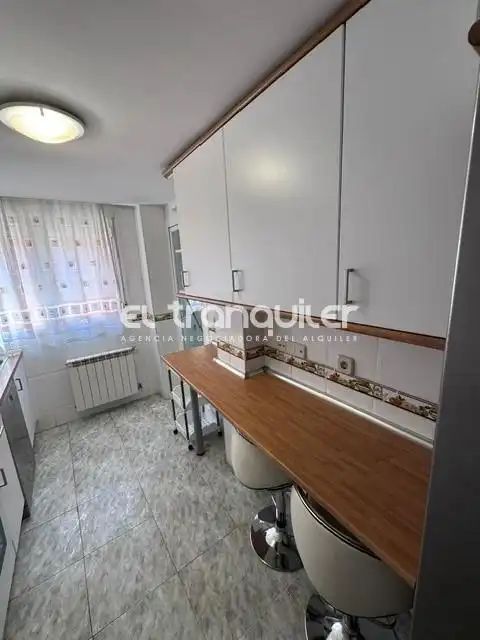 Bedroom of Flat for rent in Madrid  with Storage room, Furnished and Washing machine