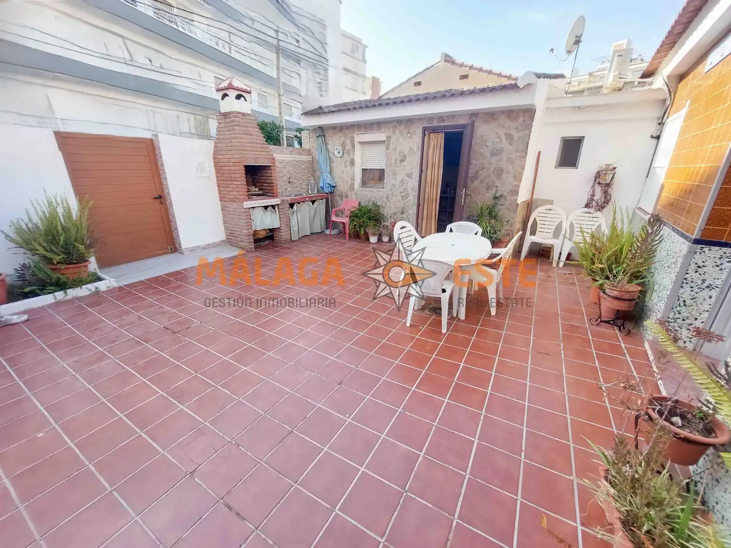 Vista exterior de Finca rústica en venta en Vélez-Málaga con Aire acondicionado, Terraza y Trastero