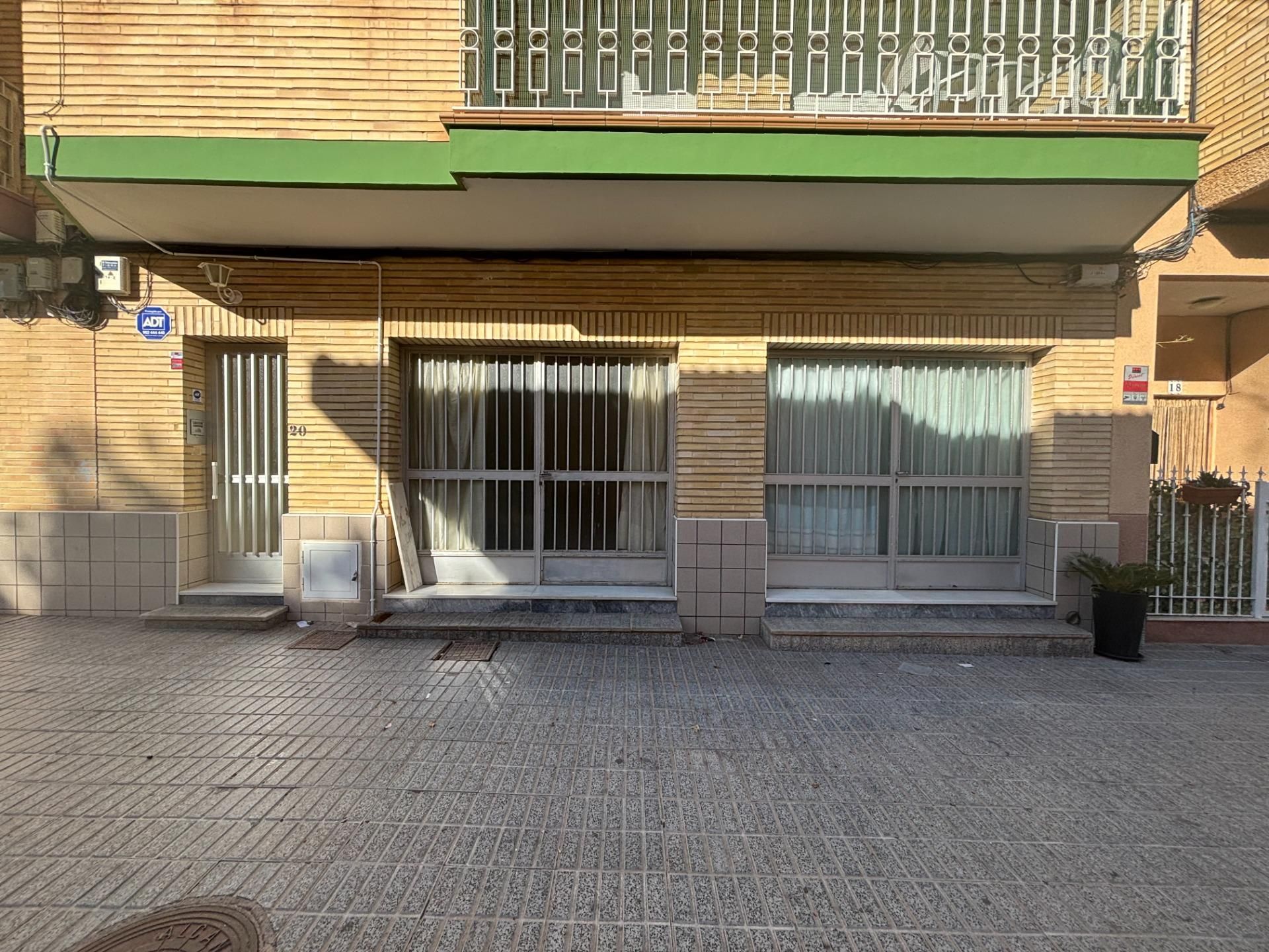 Vista exterior de Local en venda en Los Alcázares