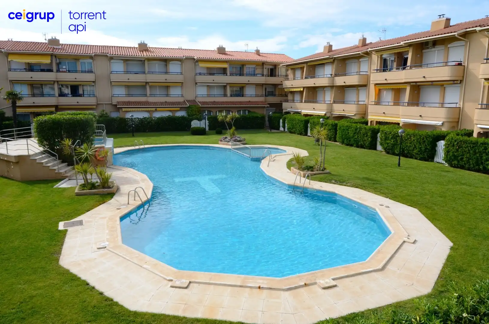 Swimming pool of Flat for sale in L'Estartit  with Terrace, Swimming Pool and Furnished