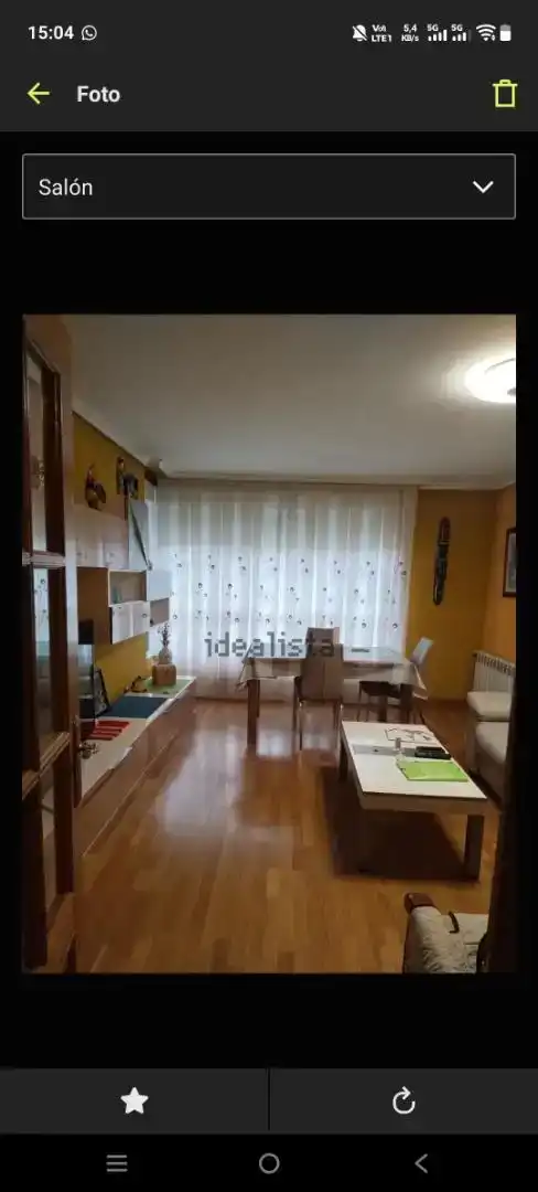 Sala d'estar de Pis en venda en Ponferrada amb Parquet, Moblat i Forn