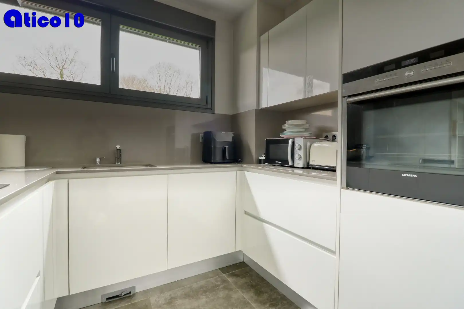 Küche von Haus oder Chalet zum Verkauf in Noreña mit Heizung, Parkett und Abstellraum