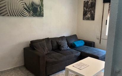 Living room of Flat for sale in Sant Feliu de Llobregat  with Oven