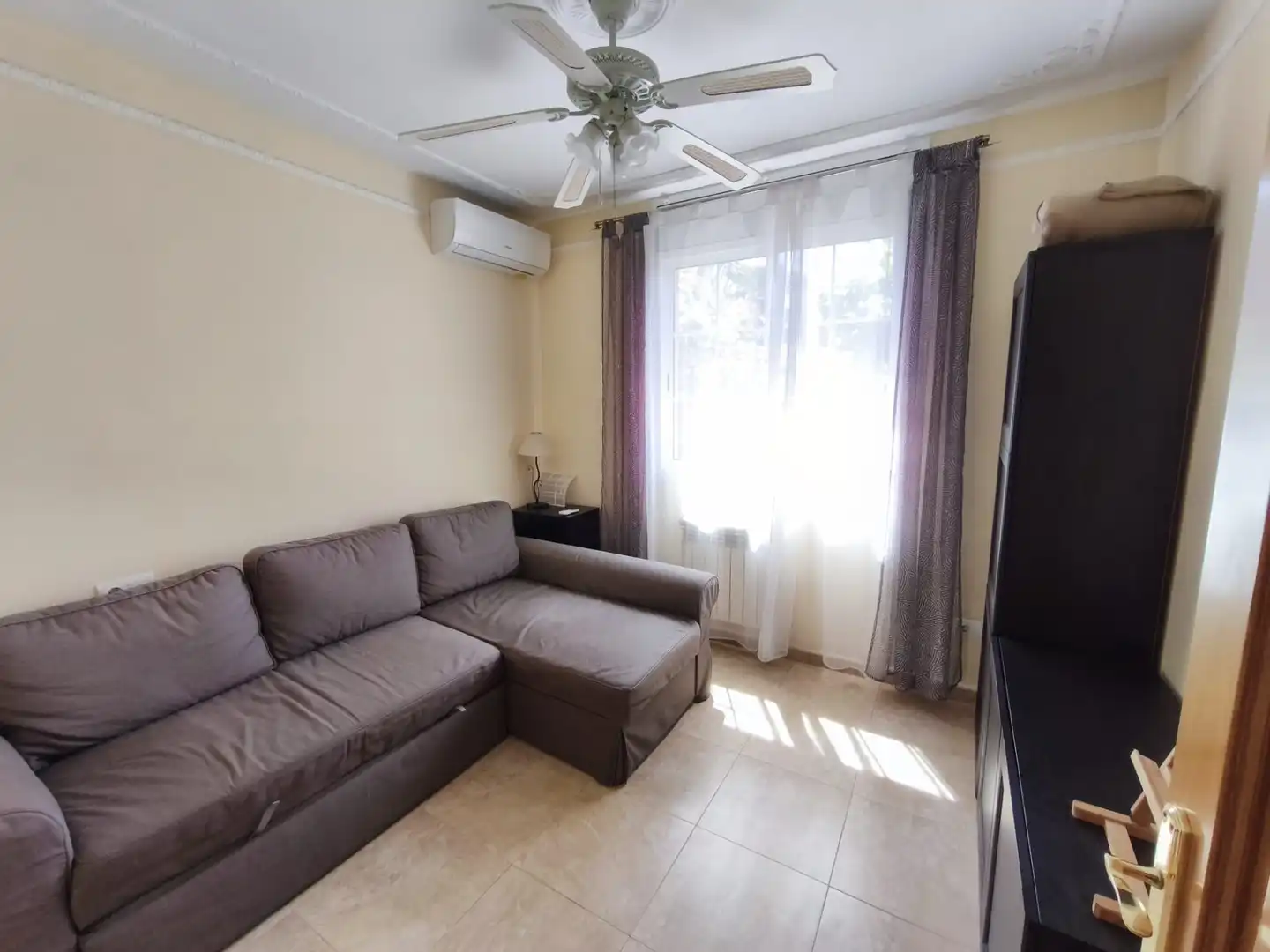 Living room of Houses for sale in Cambrils  with Air Conditioner, Heating and Private garden