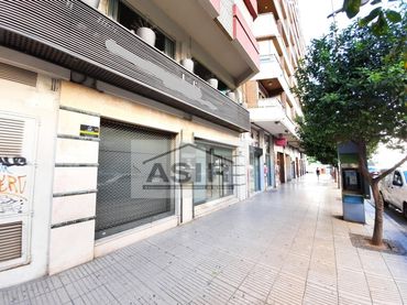 Local comercial en alquiler en Casc Urbà