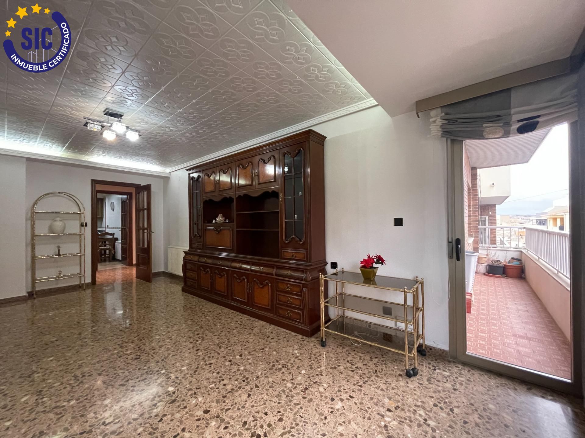 Piso en venta en Utiel con Aire acondicionado y Balcón