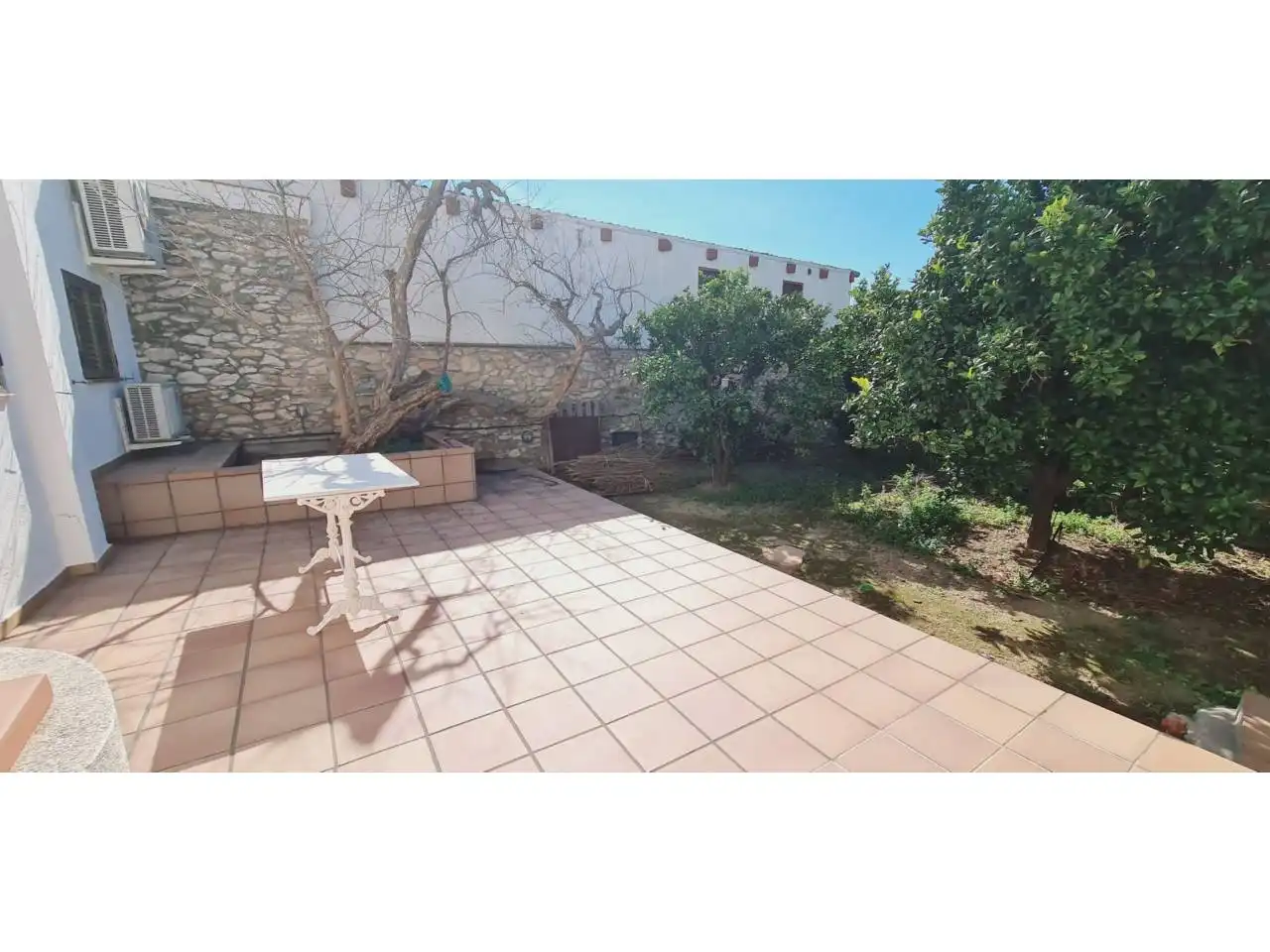 Casa amb jardí en venda a La Pobla de Montornès, imagen 2
