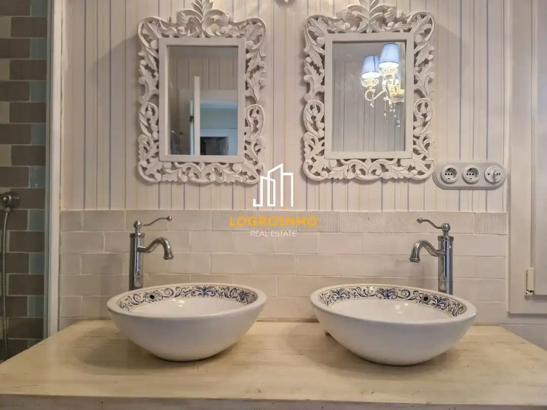 Bathroom of Houses for sale in Lapoblación  with Heating, Private garden and Parquet flooring