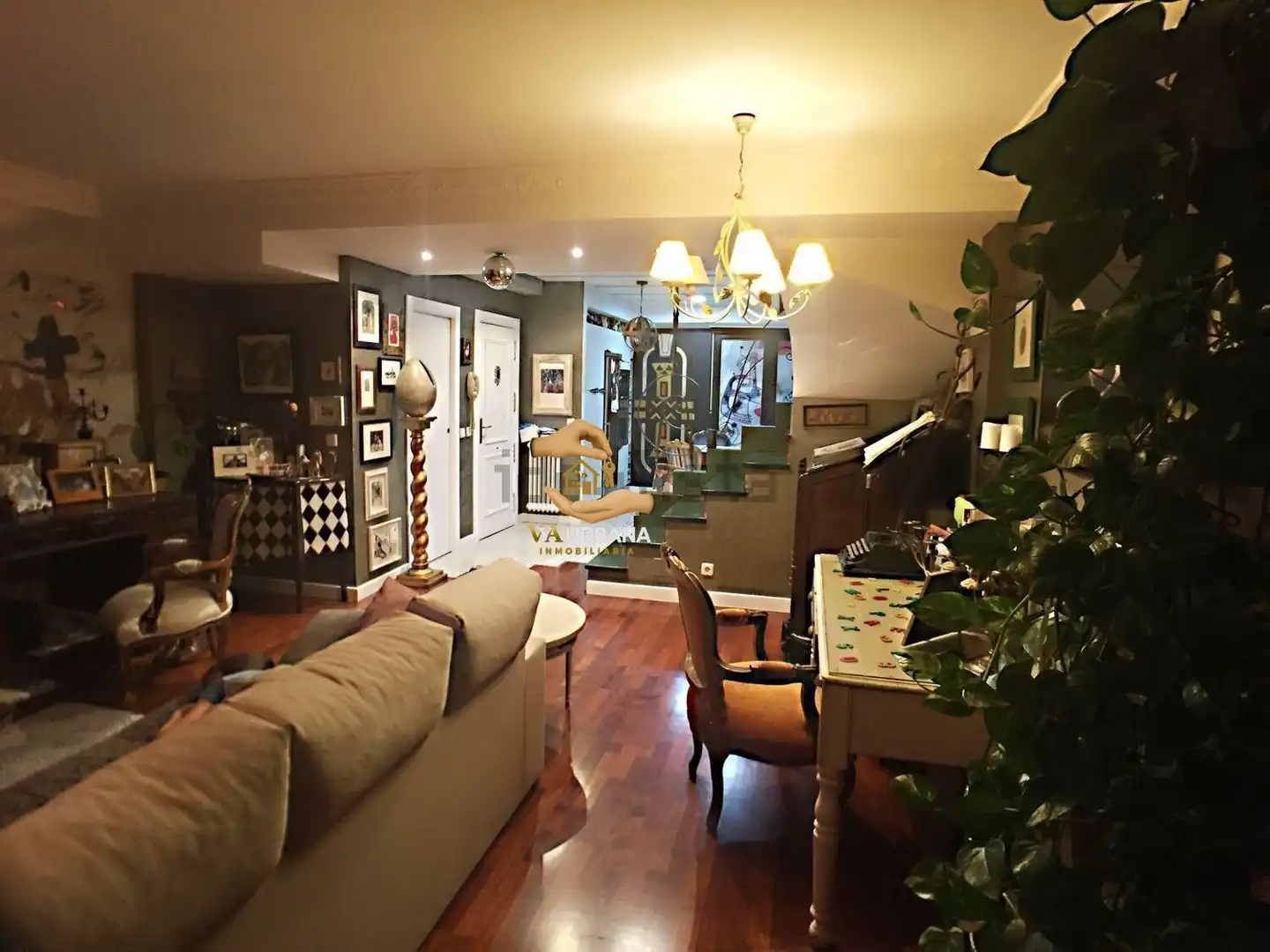 Wohnung zum Verkauf in Salamanca mit Heizung, Privatgarten und Terrasse