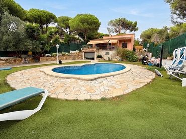 House with pool for sale in Cabanyes - Mas Ambrós - Mas Pallí