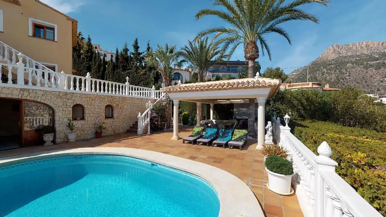 Swimming pool of Houses for sale in Calpe / Calp