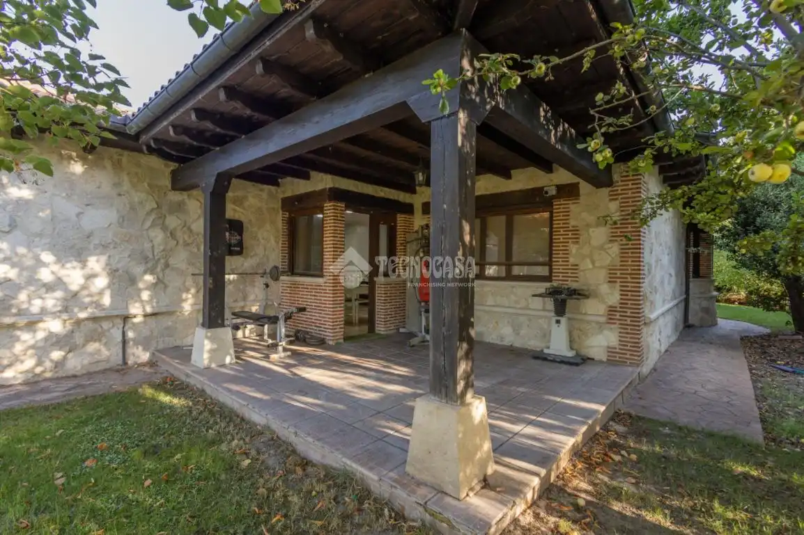 Casa amb jardí en venda a Laguna de Duero, imagen 3