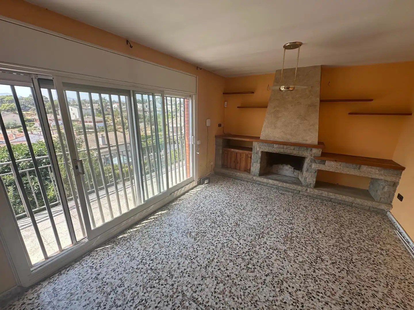 Living room of Houses for sale in Lliçà d'Amunt
