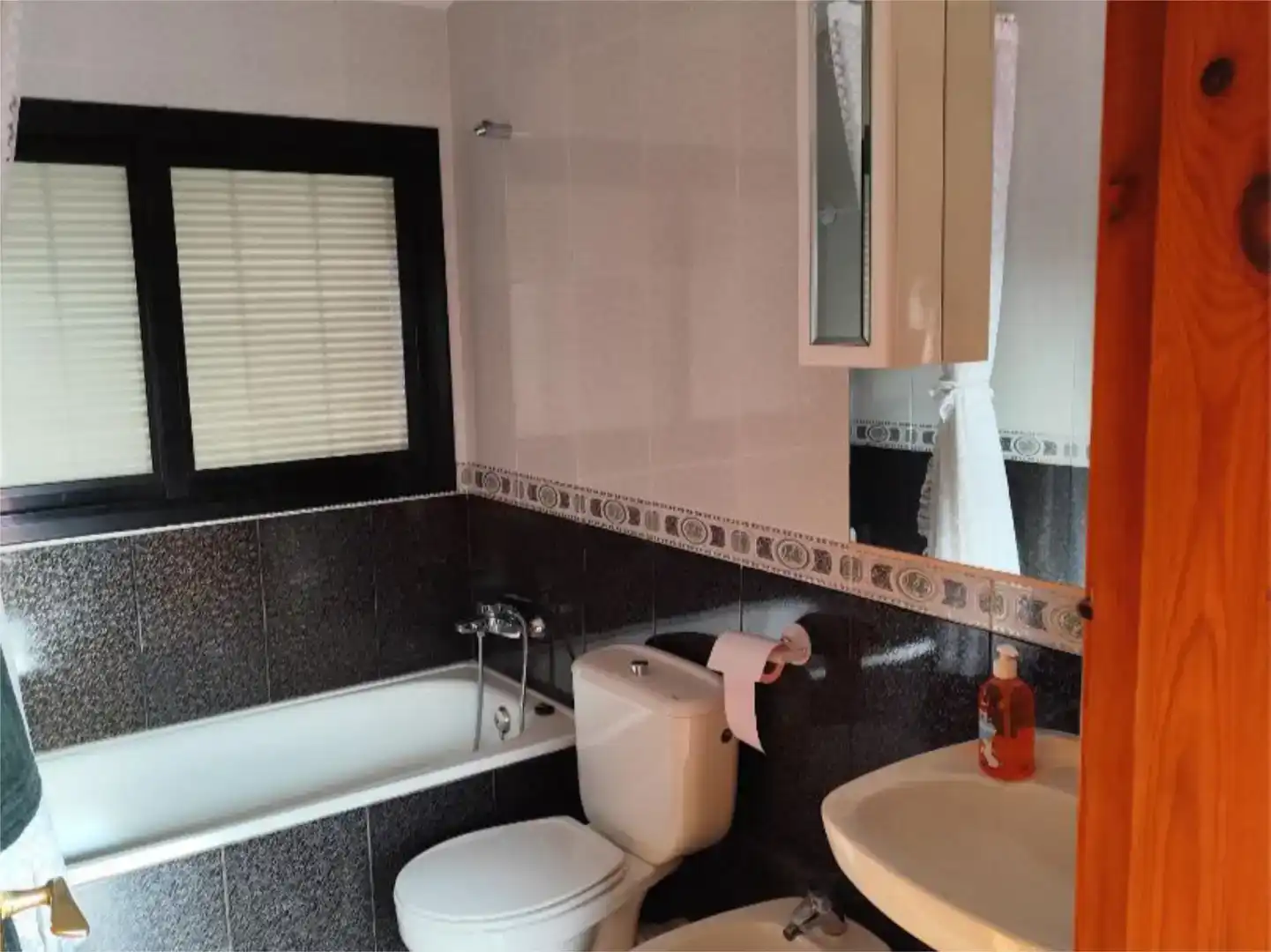 Badezimmer von Haus oder Chalet zum Verkauf in Sant Pere de Ribes mit Schwimmbad und Balkon