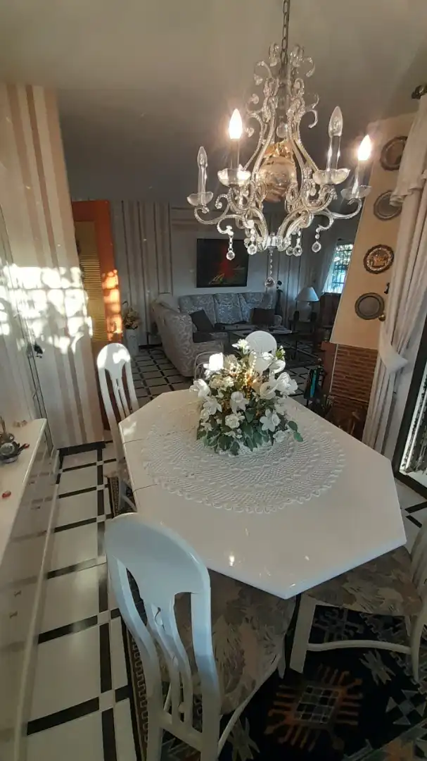 Menjador de Casa o xalet en venda en Vélez-Málaga amb Aire condicionat, Calefacció i Jardí privat