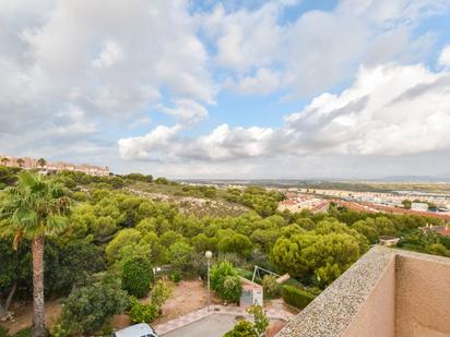 Jardí de Casa adosada en venda en Santa Pola amb Terrassa i Balcó