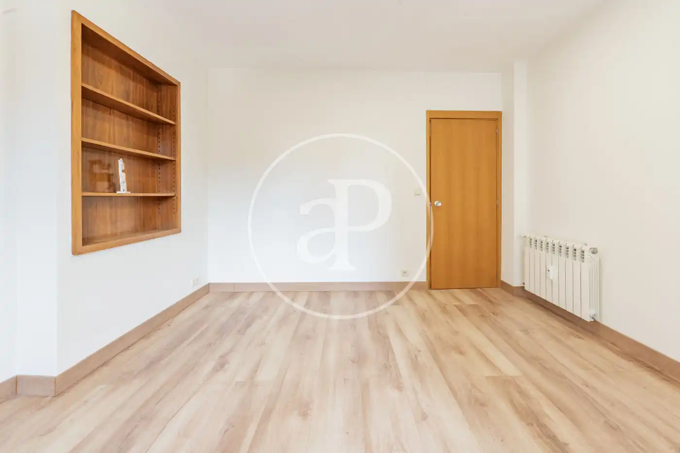 Schlafzimmer von Wohnung zum Verkauf in Madrid mit Klimaanlage, Heizung und Terrasse