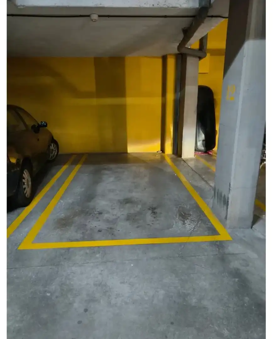 Parking de Garaje de alquiler en Madrid con Alarma