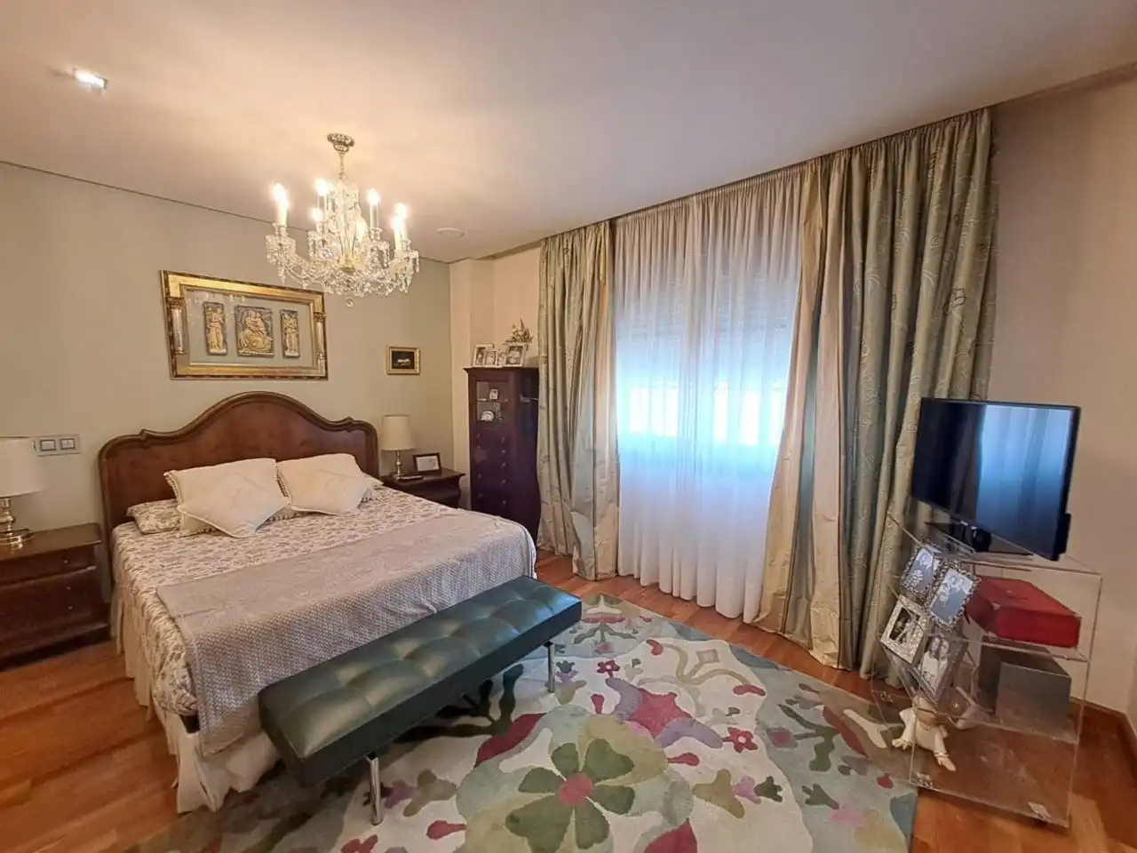 Dormitori de Casa adosada en venda en Burgos amb Calefacció, Jardí privat i Parquet