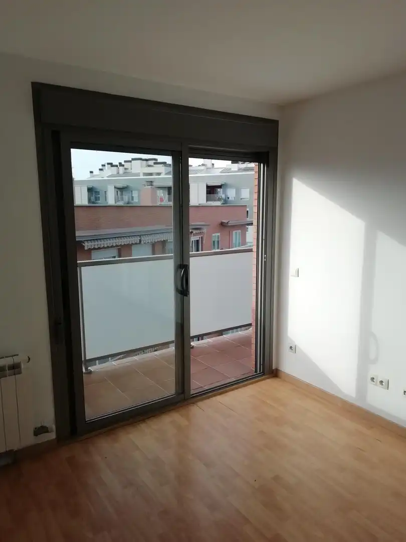Wohnung zur Miete in Calle FELIP PEDRELL, Nou Eixample Sud