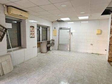 Business premises to rent in Cieza