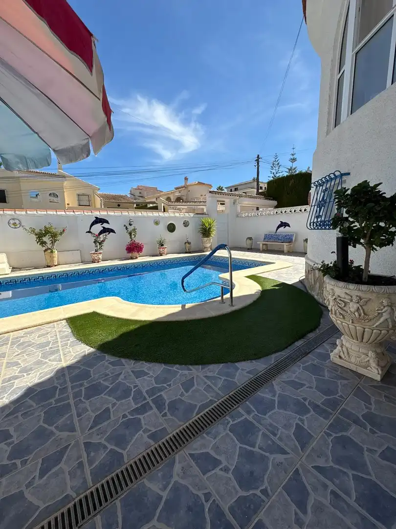 Piscina de Casa o xalet en venda en Rojales amb Aire condicionat, Calefacció i Jardí privat