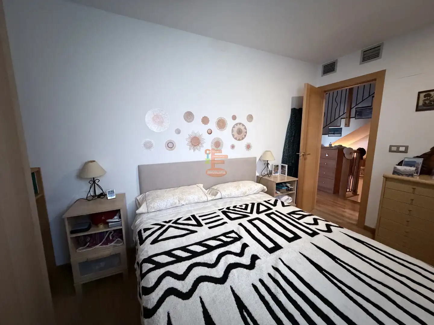Bedroom of Houses for sale in Zaragoza  with Air Conditioner, Heating and Private garden