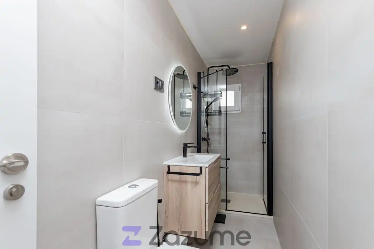 Baño de Piso de alquiler en Madrid con Aire acondicionado, Calefacción y Parquet