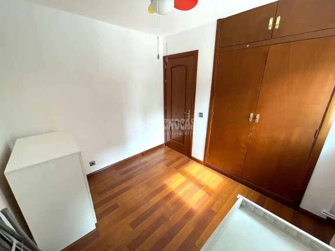 Habitación de Piso en venta en Madrid con Calefacción