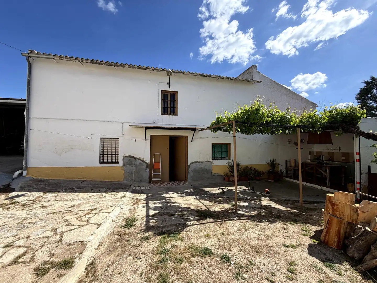 Vista exterior de Finca rústica en venta en Teba con Calefacción y Trastero