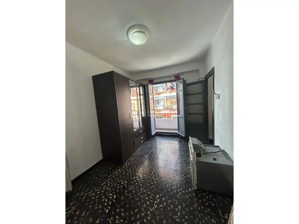 Dormitori de Casa o xalet en venda en Valencia amb Aire condicionat