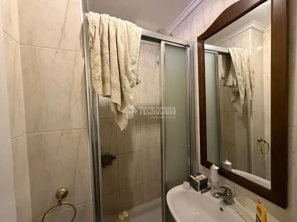 Baño de Piso en venta en Castro-Urdiales con Piscina comunitaria