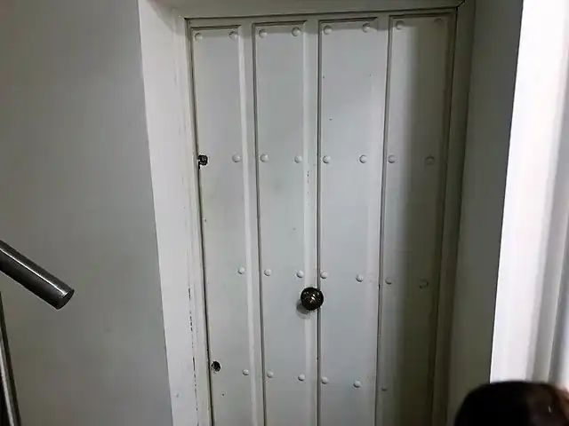 Premises for sale in  Madrid Capital